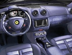 Wah, Interior Ferrari Pakai Bahan Jeans