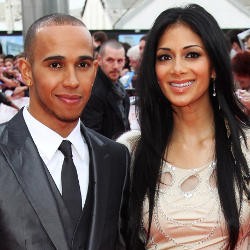 Keromantisan Lewis Hamilton Luluhkan Hati Nicole Scherzinger