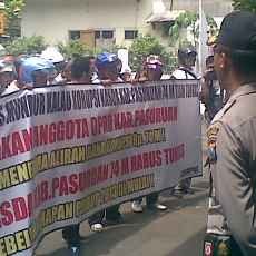 Peringati Hari Anti Korupsi, Warga Tuntut Para Koruptor Dihukum