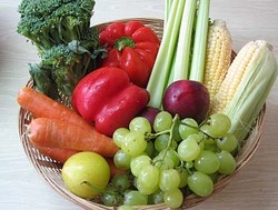 Makan Buah dan Sayur Segar Bikin Pria Subur