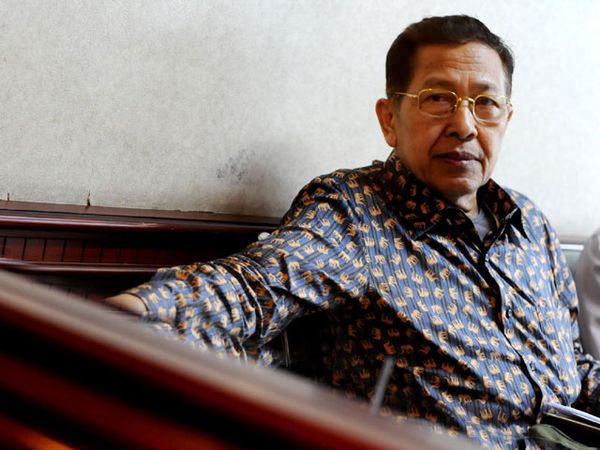 Hari Sabarno Dituntut 5 tahun Penjara Hari Sabarno Dituntut 5 tahun Penjara