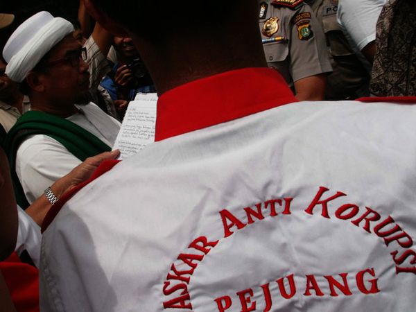 Gagal Tembus Pengamanan Rumah Anas