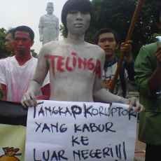 Puluhan Mahasiswa UPN Tuntut Hukuman Mati Bagi Koruptor