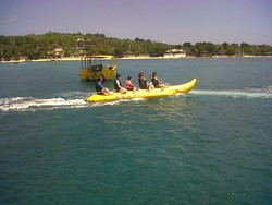 indah nya pulau lamongan di bali