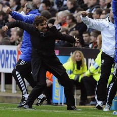 Duel Penjaga Asa Juara The Blues