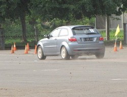 Trik Mengerem dengan Benar