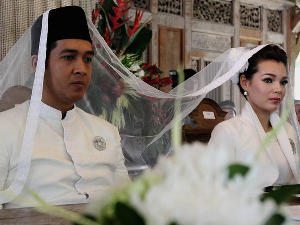Ini Dia Suami Dewi Sandra