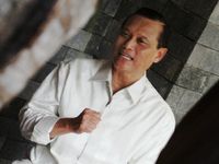 Adang Seret Miranda Goeltom