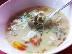 Ditendang Kaki Kambing Racikan Bang Oong