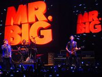 Mr Big Konser Reuni di Makassar