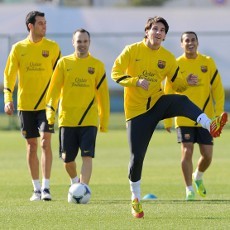 Berharap Bisa Turunkan 16 Pemain Lawan Barca