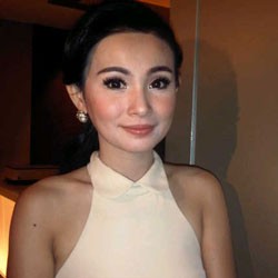 Soraya Larasati Dilarang Pacar Tampil Seksi