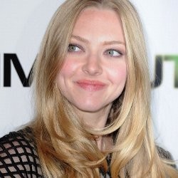 Amanda Seyfried Keramas 3 Hari Sekali