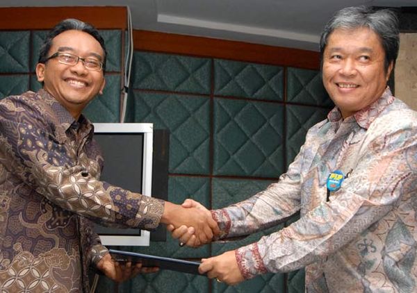 PIP Beri Pinjaman Lunak ke PLN