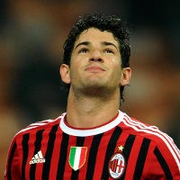 Pato, Seperti Buah Simalakama untuk Milan