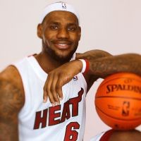 King James Siap Main Sebagai Diri Sendiri