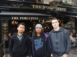 Gugun Blues Shelter Bangga Sepanggung dengan John Mayall di Bluesfest 2011