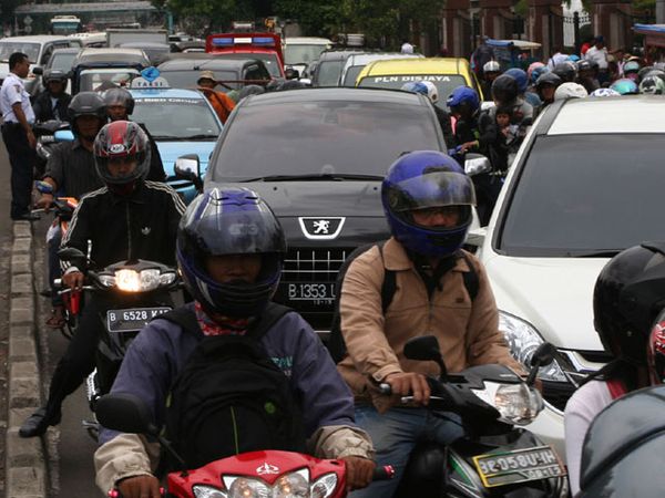 Efek Demo Petani Tebu, Jalan Ridwan Rais Macet Efek Demo Petani Tebu, Jalan Ridwan Rais Macet