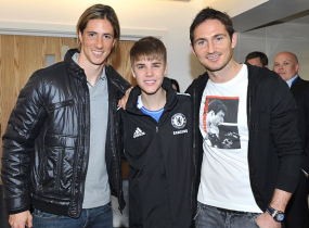 Justin Bieber Adu Juggling Bareng Torres & Lampard