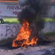 Tersiar Kabar BPLS Lakukan Verifikasi, Korban Lumpur Geruduk Balai Desa Mindi