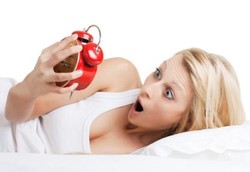 Bangun Tidur Selalu Kesiangan Cenderung Lebih Cepat Pikun