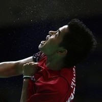 Simon Membuka dengan Kekalahan