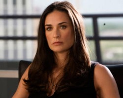 Demi Moore Marah Disuruh Ganti Nama Akun Twitter