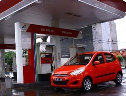 1 April 2012 Mobil Pribadi Dipastikan Dilarang Pakai Premium 