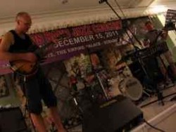 Buzz Bross Band Asal Belanda Konser di Surabaya