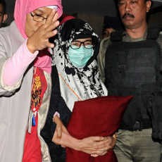 RS Polri: Tensi Nunun Nurbaeti Naik Turun