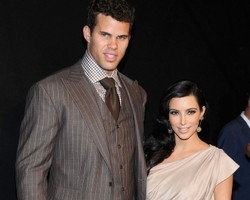 Gara-gara Uang, Suami Kim Kardashian Akan Tuntut TV E!