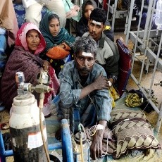 Korban Tewas Akibat Miras Oplosan di India Jadi 143 Orang