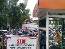 Tarif Parkir Motor Rp 2.000 per Jam di 2012