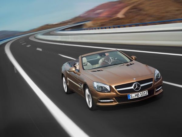 Legenda Roadster