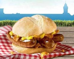 Versi Burger McD di Dunia: Indonesia McSatay, Kanada McLobster