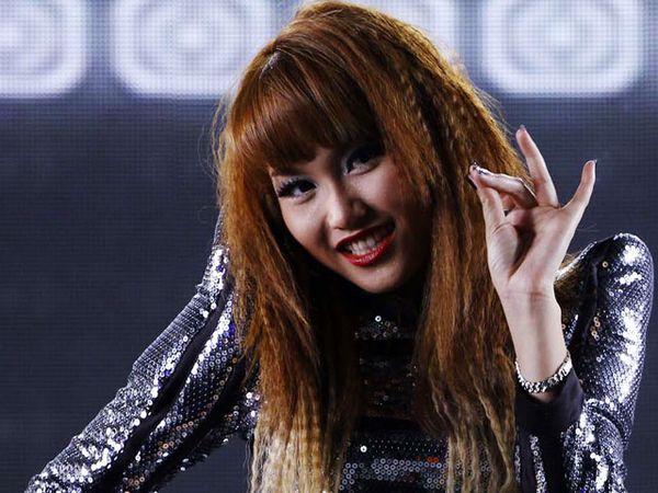 Gaya Centil Ayu Ting Ting