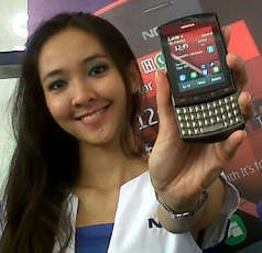Anak Muda Jadi Bidikan Nokia Asha 303
