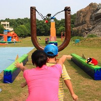 Taman Angry Birds Buka 2012 