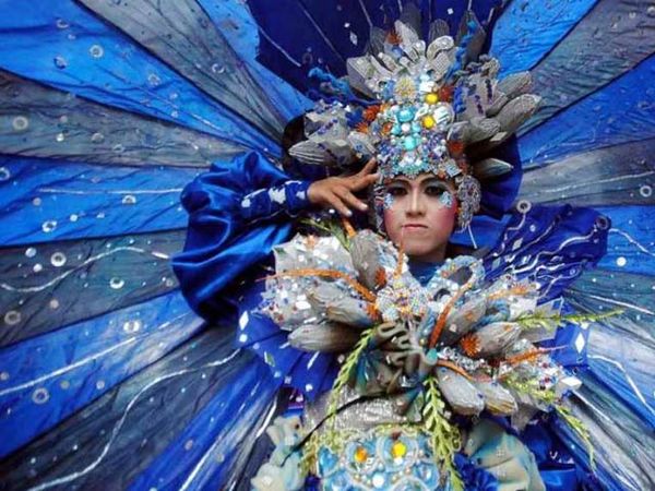 Jember Fashion Carnaval Penuh Warna