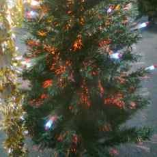 Pernak-Pernik Natal Mulai Diburu Konsumen