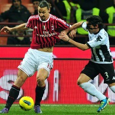 Tundukkan Siena, Milan Geser Juve di Puncak