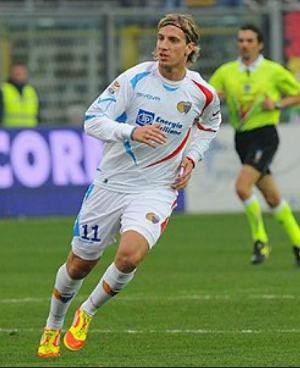 Di Balik Tangisan Maxi Lopez
