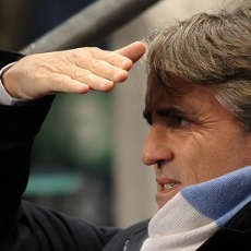 Mancini Sadari Ancaman Setan Merah