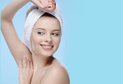 Mana Lebih Sehat, Punya Rambut di Ketiak atau Dicukur?