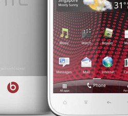 HTC Tutup Tahun dengan Ponsel Android Jumbo