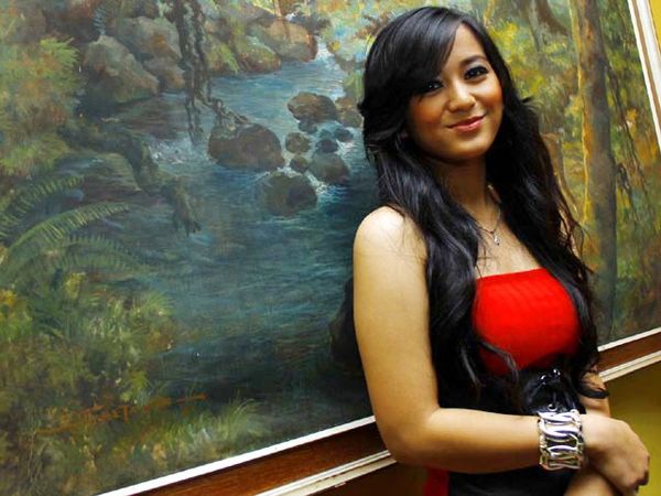 Juwita Bahar Merah Menantang