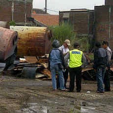 Bekas Tangki Solar Terbakar Terkena Percikan Api Las