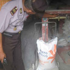 Penyaluran Beras Miskin di Banyuwangi Disunat