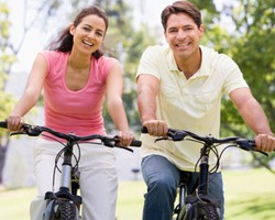 4 Aktivitas Outdoor yang Bikin Hubungan Lebih Romantis