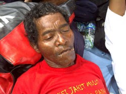 Jumlah Warga yang Jahit Mulut di Gerbang DPR Jadi 28 Orang